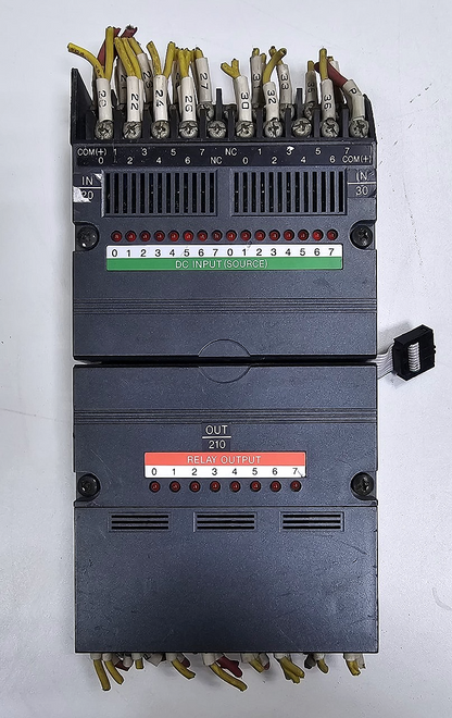 IDEC FA1J | Input PFJN161 16DC | Output PFJT081U 8Relay | Made is Japan - saleem al tamimi electric equipment trading co llc-UAE