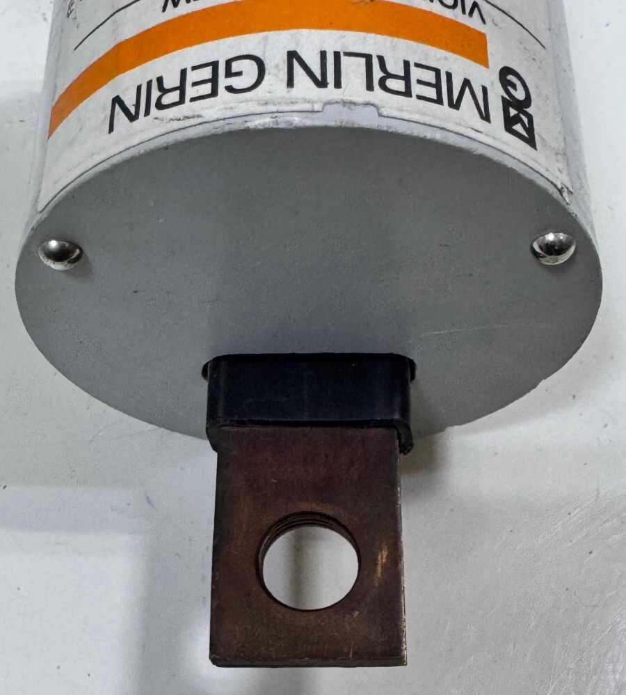 Merlin Gerin 50170 Vigilohm Surge Limiter Cardew 250V | Uin ≥ 750V | France Maid - saleem al tamimi electric equipment trading co llc-UAE