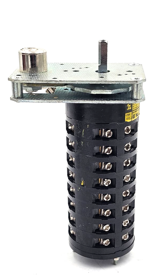 Merz Series 111 Rotary Cam Switch | 25 A - saleem al tamimi electric equipment trading co llc-UAE