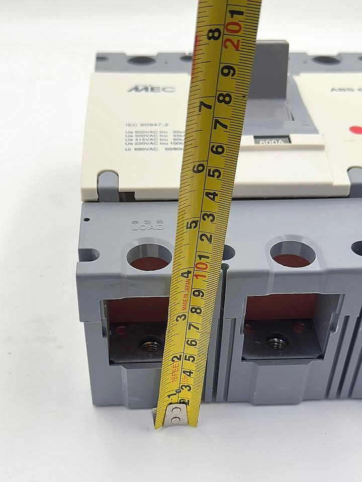 MetaMEC ABS 603a– 600A 3P3E Thermal Magnetic Molded Case Circuit Breaker - saleem al tamimi electric equipment trading co llc-UAE