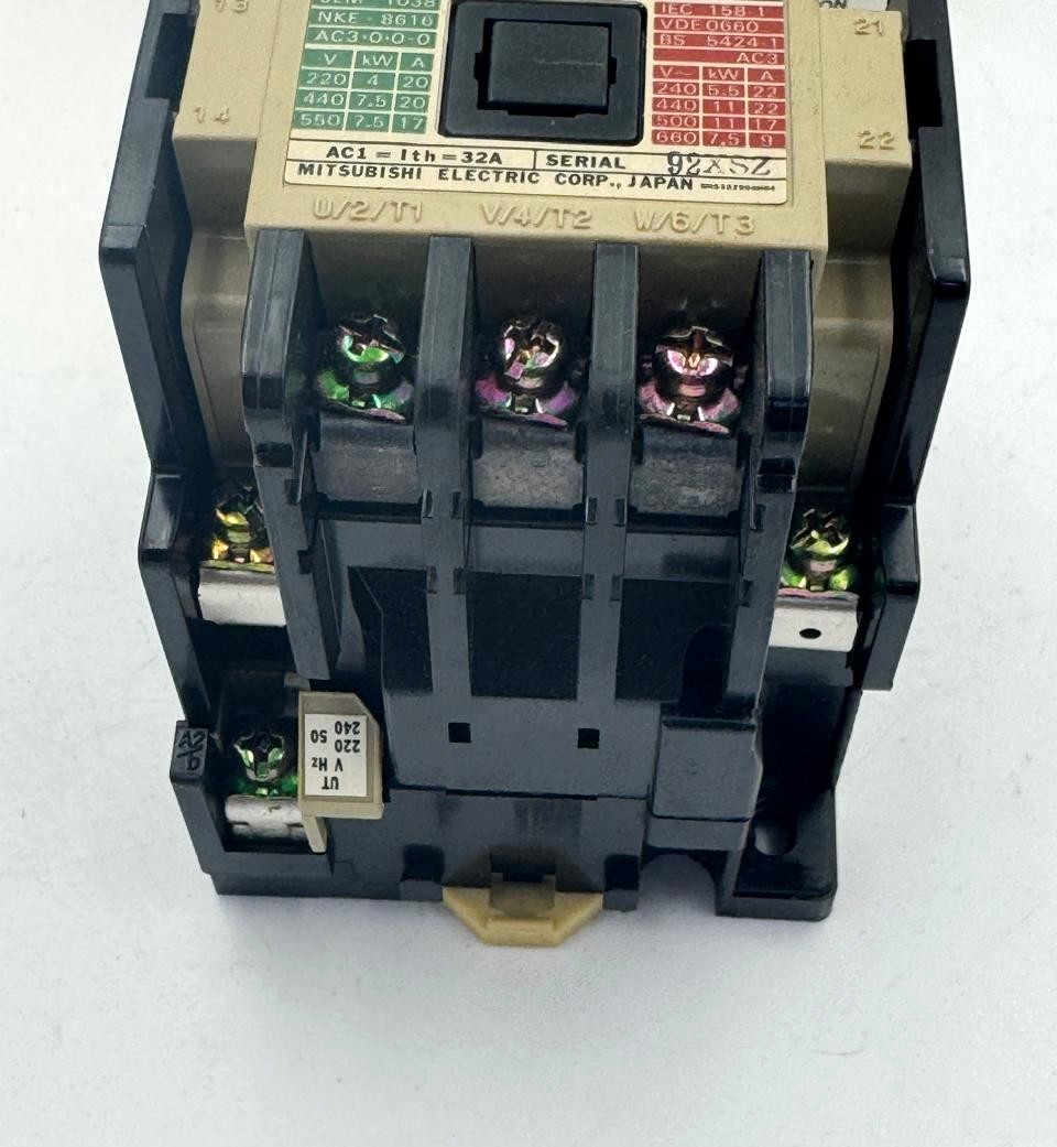 Mitsubishi SK20 Magnetic Contactor | 32A | Made in Japan - saleem al tamimi electric equipment trading co llc-UAE