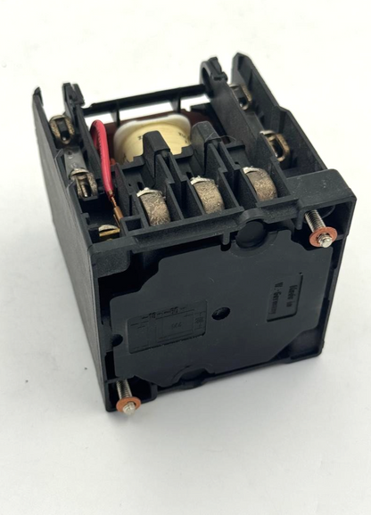 Moeller DIL0a22 Contactor | 110V Coil | Made in Germany ( 1 pcs  ) - saleem al tamimi electric equipment trading co llc-UAE