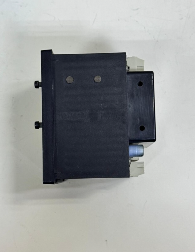 SELCO M4100 Alarm Annunciator Panel – 24V DC – Engine & Power System Monitoring - saleem al tamimi electric equipment trading co llc-UAE