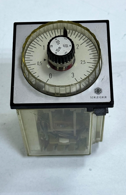 Schleicher Mikroais  DZA 52SL Electromechanical Timer Relay, 42V | German Made - saleem al tamimi electric equipment trading co llc-UAE