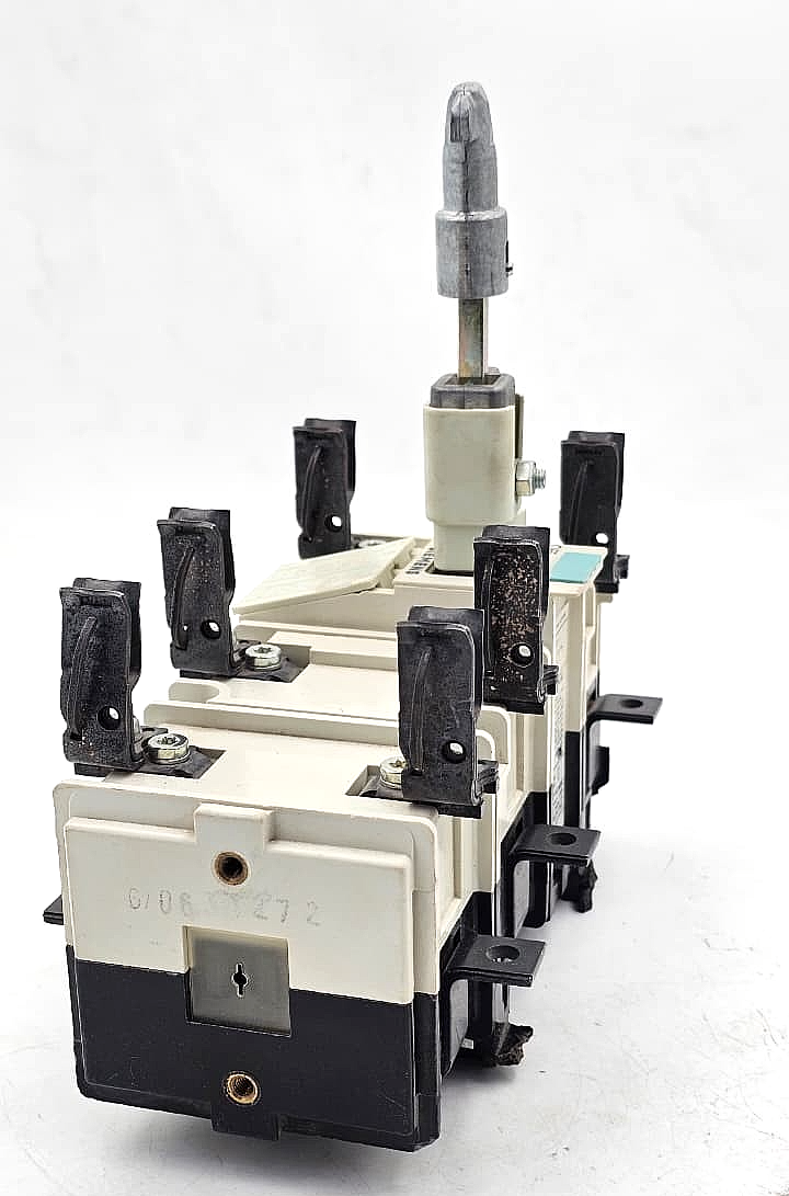 Siemens | 3KL52301AB01 | Switch disconnector | Made in Germany - saleem al tamimi electric equipment trading co llc-UAE