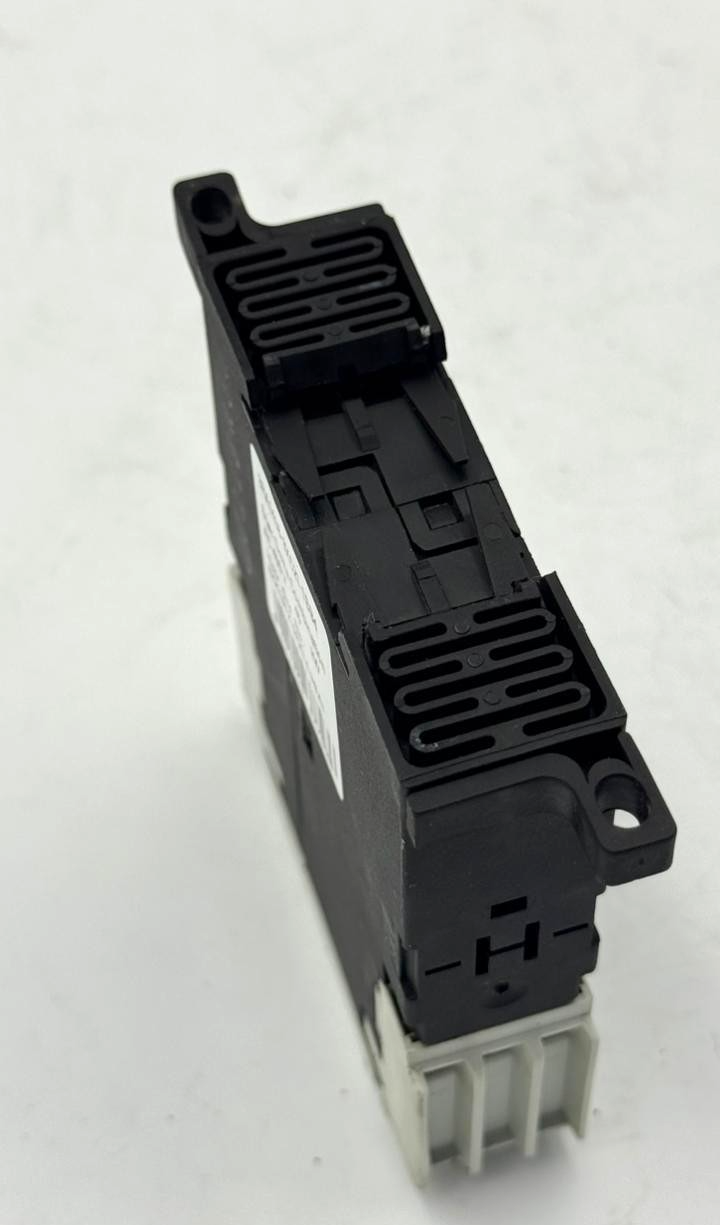 Siemens 3RP1574 1NP30 Auxiliary Contact Block | Made in Germany - saleem al tamimi electric equipment trading co llc-UAE