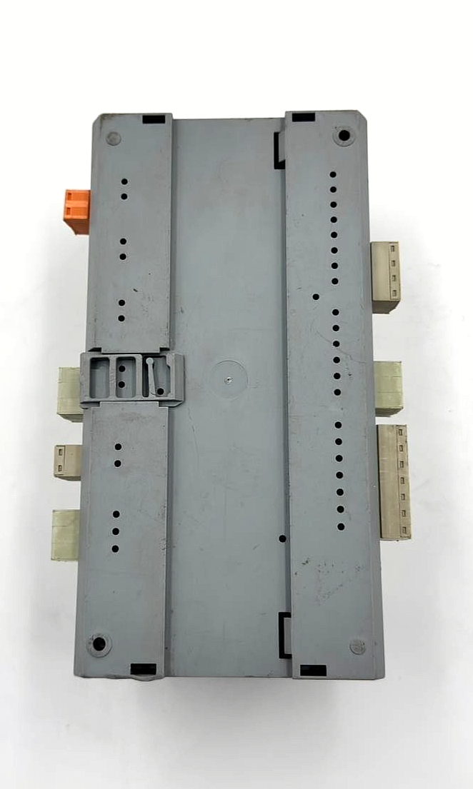Siemens Landis & Staefa RWX62.7036 Universal Controller Module 24VAC - saleem al tamimi electric equipment trading co llc-UAE