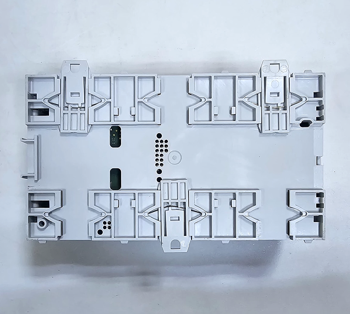 Siemens PXG3.M BACnet Router | S556422106A101 | Made in Switzerland - saleem al tamimi electric equipment trading co llc-UAE