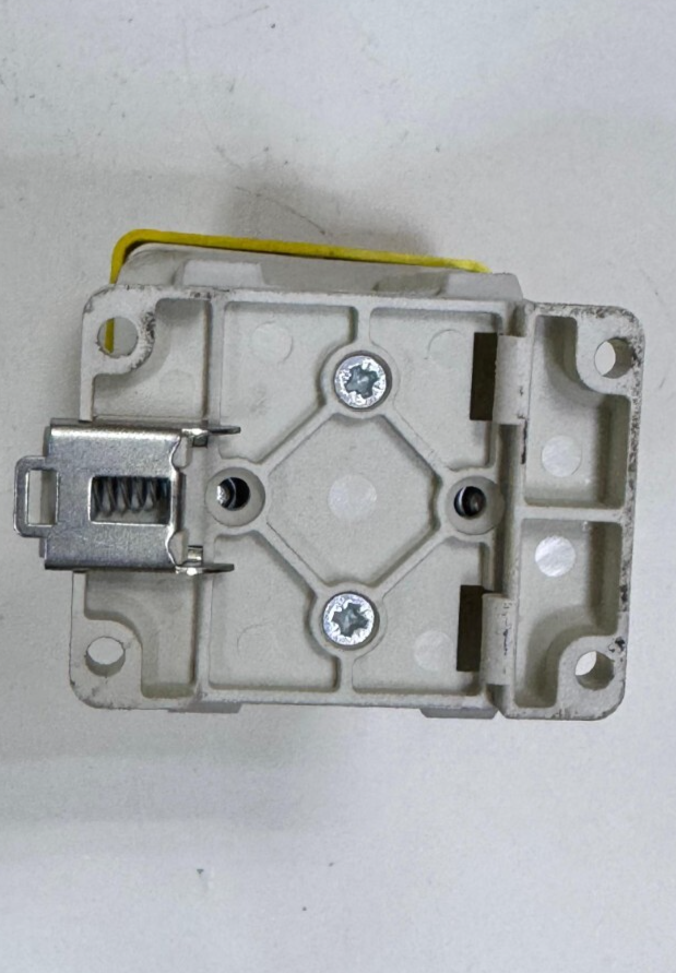 Socomec 42SN4004 Changeover Switch Inverseur – 40A 600VAC - saleem al tamimi electric equipment trading co llc-UAE