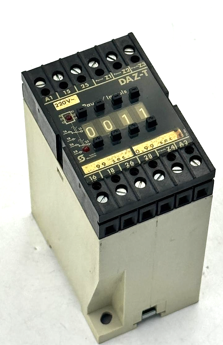 Sutron DAZT Industrial Timer Relay | 220V AC Power Supply - saleem al tamimi electric equipment trading co llc-UAE