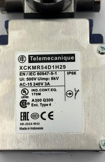 Telemecanique  XCKMR54D1H29 Limit Switch | 3A | 240V AC | Made in France (1 pcs) - saleem al tamimi electric equipment trading co llc-UAE