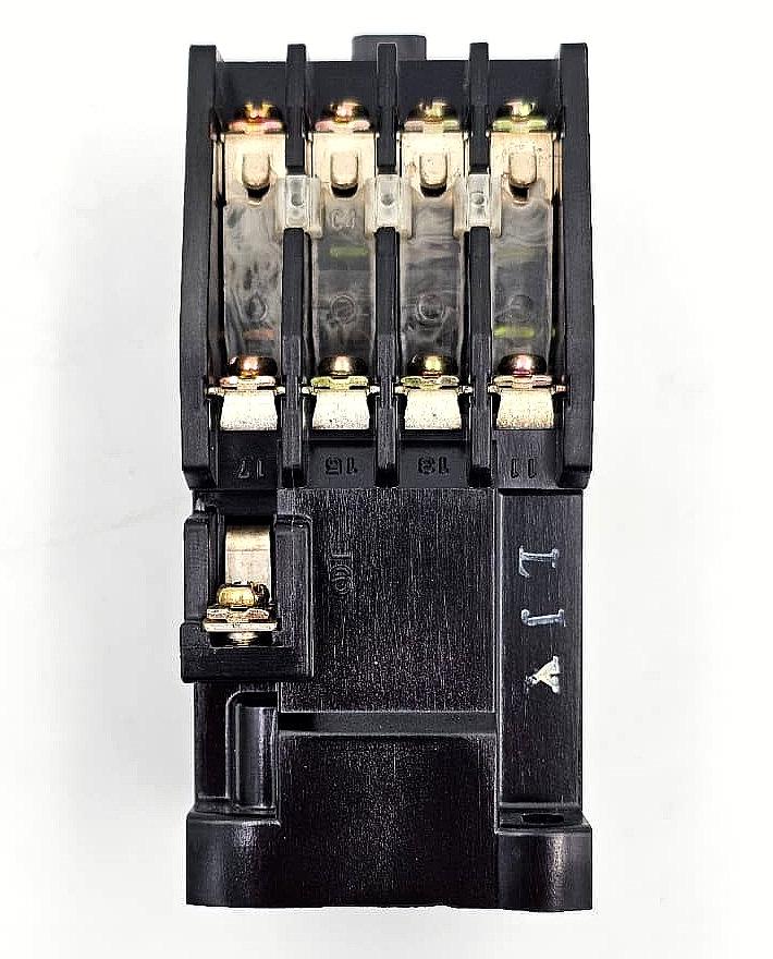 Toshiba AR164SS Magnetic Contactor | Coil 110V | Made in Japan ( 1 pcs ) - saleem al tamimi electric equipment trading co llc-UAE
