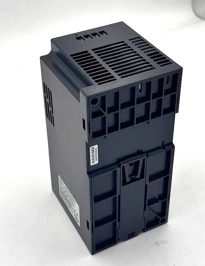 ZONCN NZ2002R2G2 Variable Frequency Drive (VFD) | 220V Input1PH/Output3PH - saleem al tamimi electric equipment trading co llc-UAE