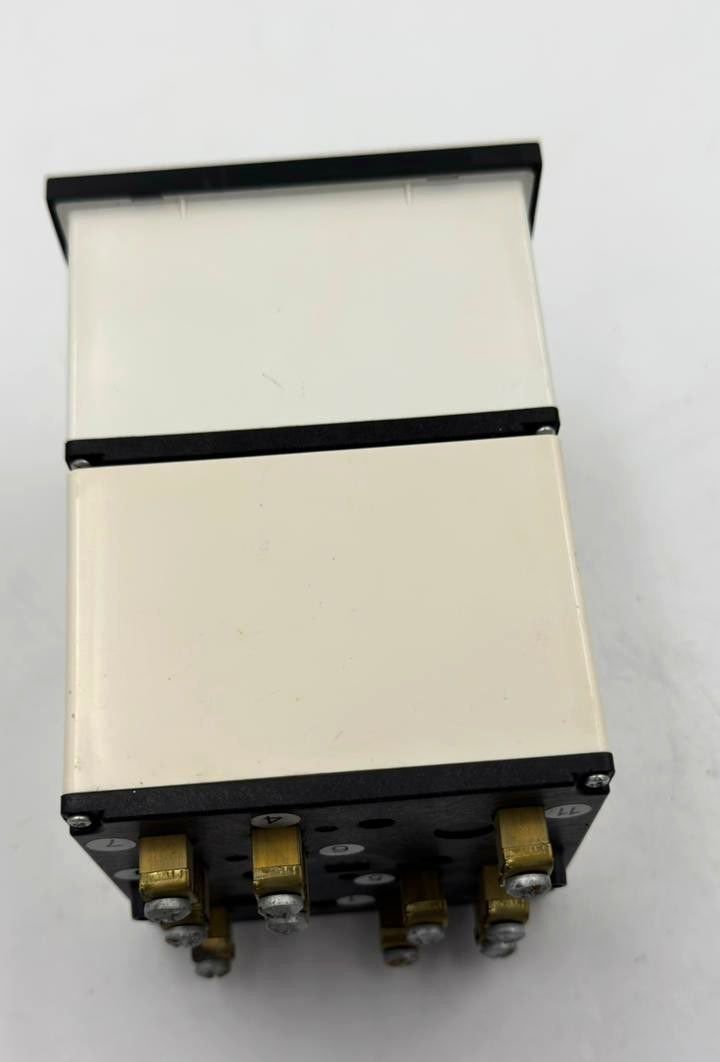 ZURC 100 kW Analog Wattmeter | 415V 200/5A - saleem al tamimi electric equipment trading co llc-UAE