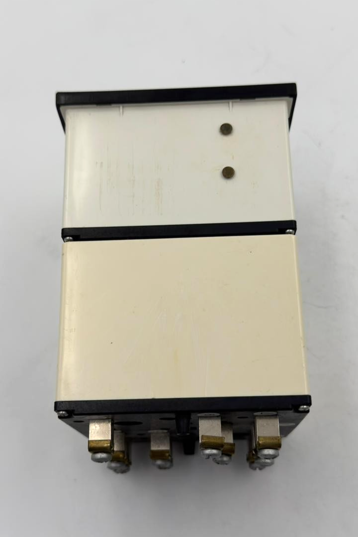 ZURC 500 kW Wattmeter | 415V 800/5A - saleem al tamimi electric equipment trading co llc-UAE