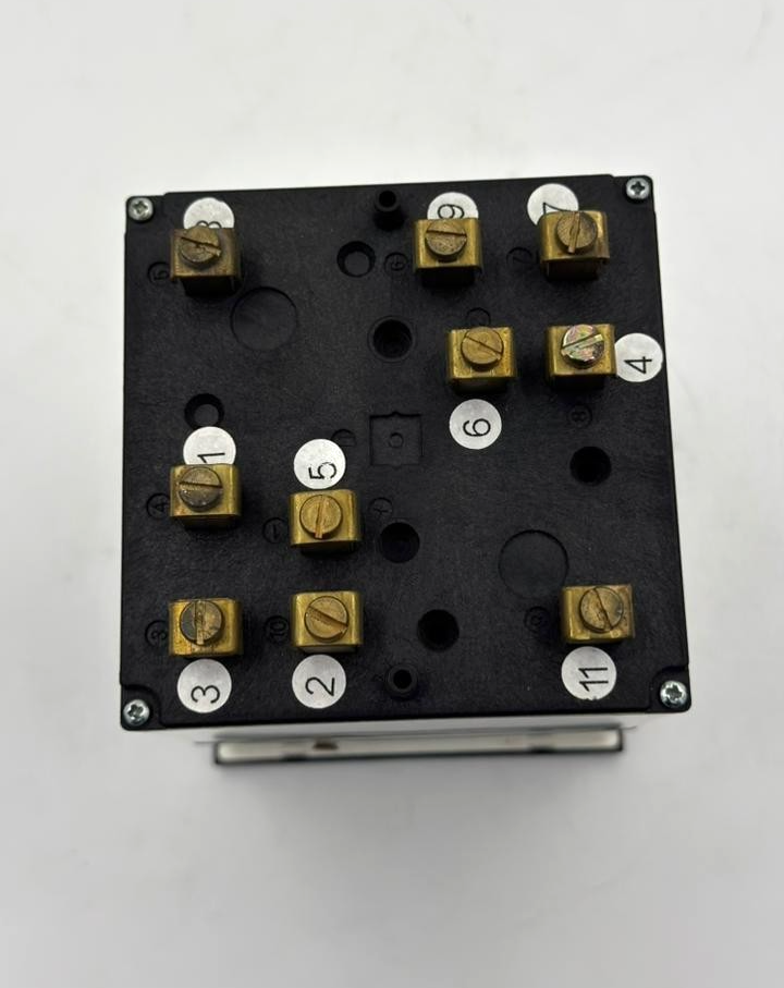ZURC 750 kW Analog Wattmeter | 415V 1200/5A8