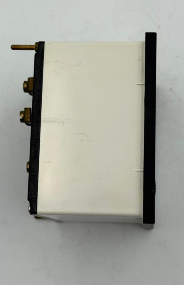 Zurc Frequency Meter 55 Hz - saleem al tamimi electric equipment trading co llc-UAE